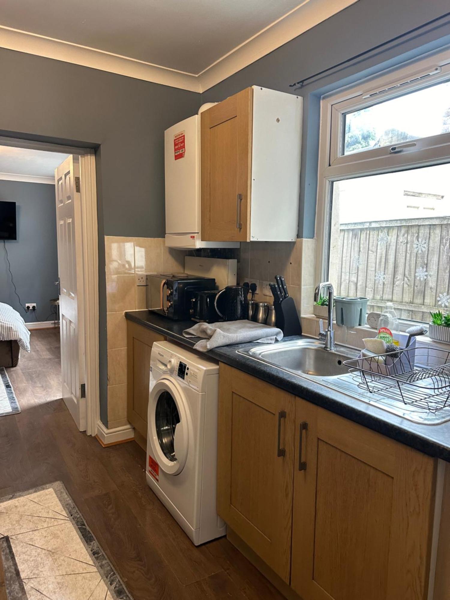 Amazing Ground Floor One Bedroom Apartment Forest Road London Exterior photo